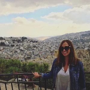 Meet your Posher, Hili